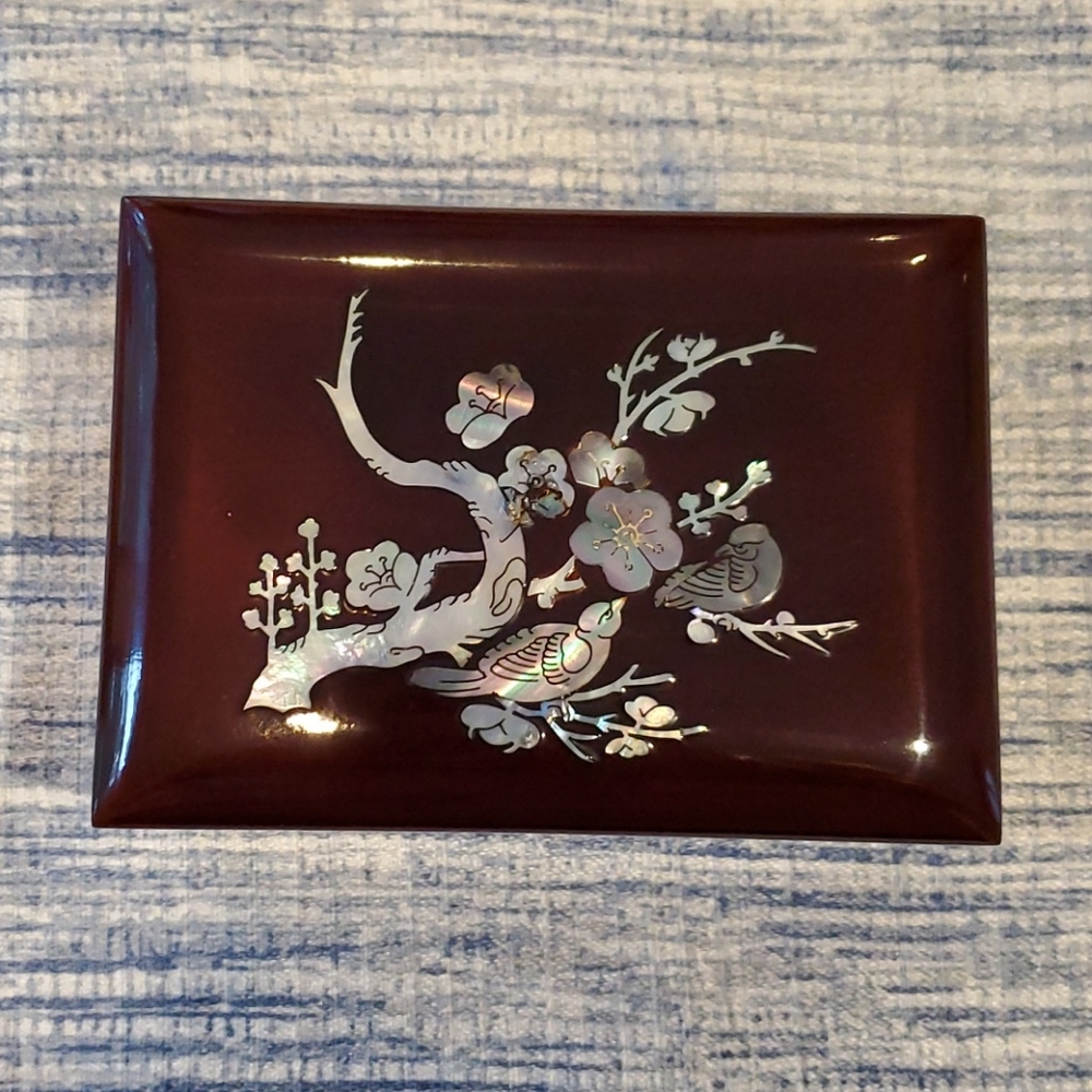 Vintage lacquer box